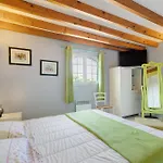 D'hotes Cabassou Du Medoc Bed & Breakfast 3*